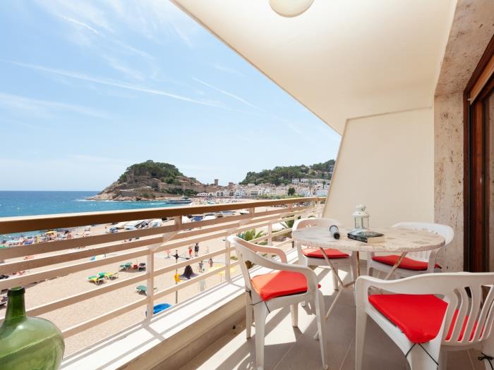 apartment sea views on the beach 3 - tossa de mar