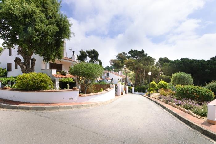 apartamentos ATA associacio Girona